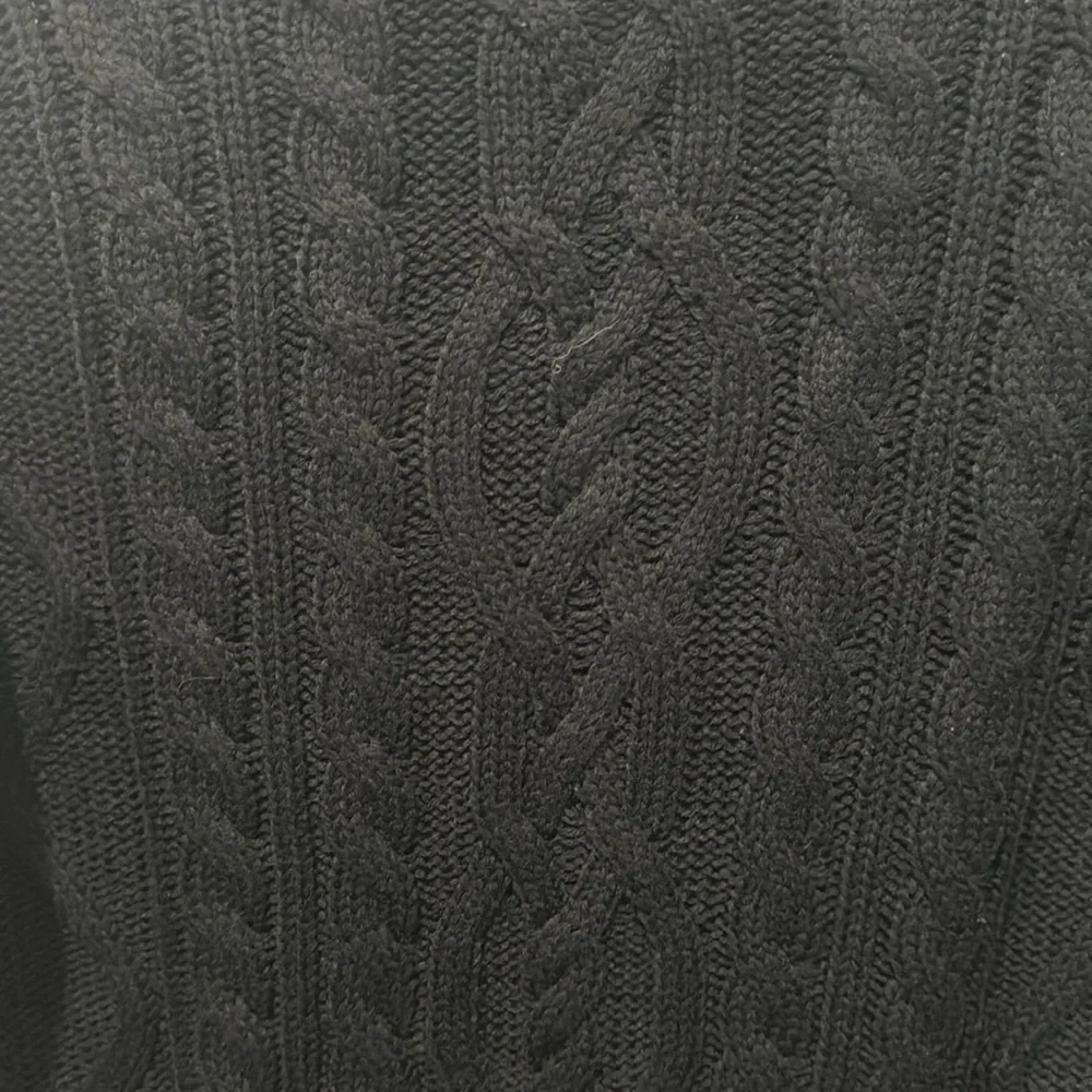🖤ASOS DESIGN cable knit sweater in black